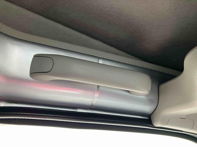 ハイゼットカーゴDX SAIII走行距離無制限12ヶ月保証付き 車線逸脱防止 横滑防止装置 両側スライド 記録簿あり デュアルエアバッグ エコアイドル セキュリティ オートマチックハイビーム 禁煙車 オートライト 運転席エアバッグ(大分県)の中古車