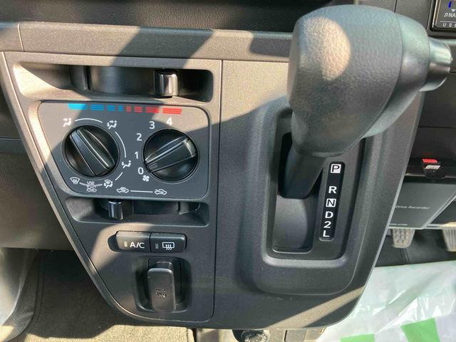 ハイゼットカーゴスペシャルＳＡIII走行距離無制限１２ヶ月保証付き　禁煙　アイドルストップ　左右スライドドア　Ｗエアバック　ＡＢＳ付き　盗難防止システム　オートライト　ナビ　エアバック　パワステ　エアコン付　点検記録簿　横滑り防止装置（大分県）の中古車