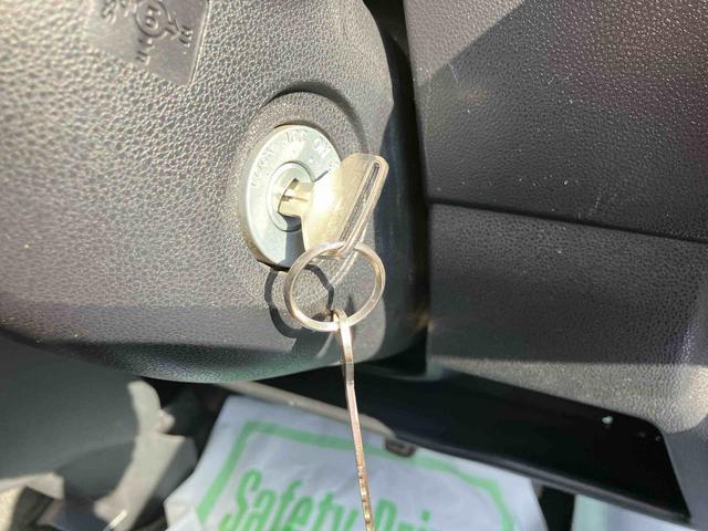 ハイゼットカーゴスペシャルＳＡIII走行距離無制限１２ヶ月保証付き　禁煙　アイドルストップ　左右スライドドア　Ｗエアバック　ＡＢＳ付き　盗難防止システム　オートライト　ナビ　エアバック　パワステ　エアコン付　点検記録簿　横滑り防止装置（大分県）の中古車