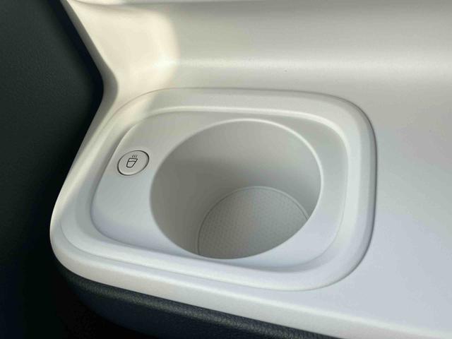 ムーヴキャンバスストライプスGターボ ワンオーナー走行距離無制限12ヶ月保証付き ACC レーダーブレーキ 禁煙 Bカメラ 1オーナー シートH 左右オートスライド オートハイビーム LEDヘッドライト ターボ車 スマートキー 記録簿 レーンキープ(大分県)の中古車