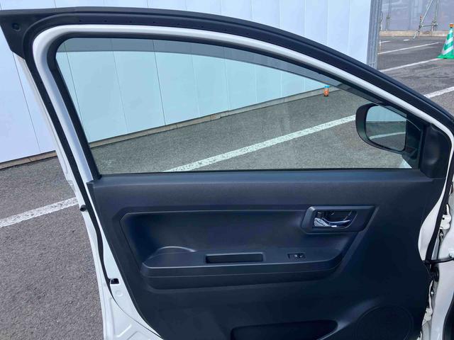 ミライースＸ　ＳＡIII　ワンオーナー走行距離無制限１２ヶ月保証付き　盗難防止アラーム　衝突回避支援ブレーキ機能　レーンキープアシスト　運転席助手席エアバック　Ｂカメ　横滑防止　点検記録簿付　１オーナー　オートハイビーム　キーレスキー（大分県）の中古車