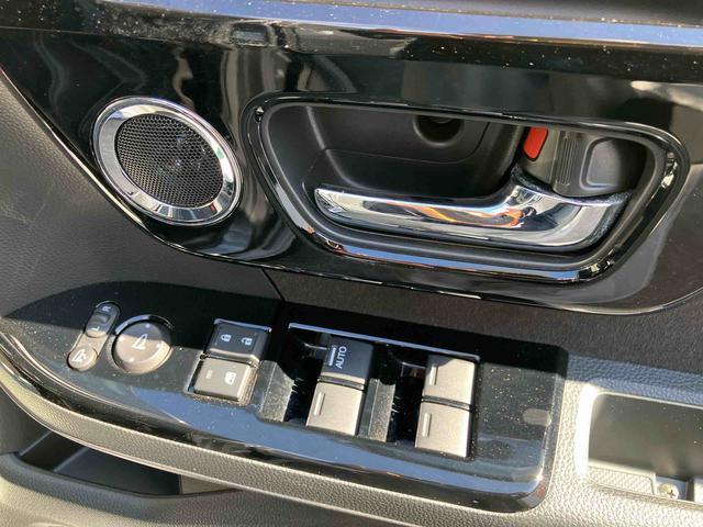 N−BOXカスタムLターボ走行距離無制限12ヶ月保証付き ナビ付 衝突軽減ブレーキサポート LEDヘッドライ ブルートゥース オートマチックハイビーム アルミ 禁煙 アイドリングS ターボエンジン AUX エアバック USB(大分県)の中古車