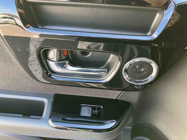 N−BOXカスタムLターボ走行距離無制限12ヶ月保証付き ナビ付 衝突軽減ブレーキサポート LEDヘッドライ ブルートゥース オートマチックハイビーム アルミ 禁煙 アイドリングS ターボエンジン AUX エアバック USB(大分県)の中古車