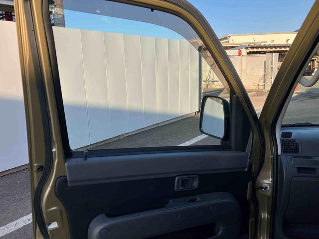 ハイゼットカーゴデラックスリミテッド走行距離無制限１２ヶ月保証付き　エアバッグ　禁煙車　助手席エアバック　ＡＢＳ　記録簿　両側スライドドア　盗難防止（大分県）の中古車