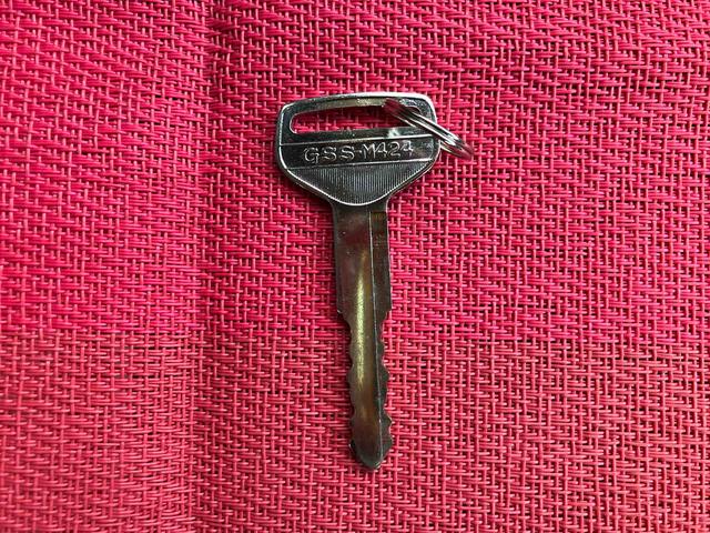 ハイゼットカーゴデラックスリミテッド走行距離無制限１２ヶ月保証付き　エアバッグ　禁煙車　助手席エアバック　ＡＢＳ　記録簿　両側スライドドア　盗難防止（大分県）の中古車