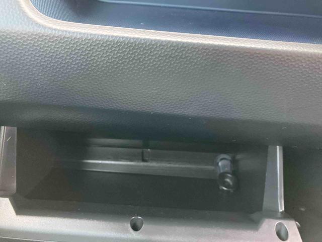 トールカスタムＧ　ターボ走行距離無制限１２ヶ月保証付き　両側パワスラドア　衝突回避支援ブレーキ機能　カーナビ　ＬＫＡ　ＥＴＣ　Ｉ−ＳＴＯＰ　ＤＶＤ　バックカメラ　メモリーナビ　ＵＳＢ　ブルートゥース　キーフリーシステム（大分県）の中古車