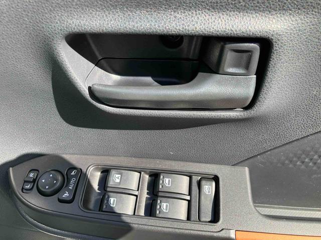 タントファンクロス　ワンオーナー走行距離無制限１２ヶ月保証付き　衝突軽減システム　両側オートドア　シートヒータ　禁煙車　ワンオーナー　オートＬＥＤ　レーンキープアシスト　Ｂカメラ　ＬＥＤヘットライト　キーレスエントリー　スマートキ−（大分県）の中古車