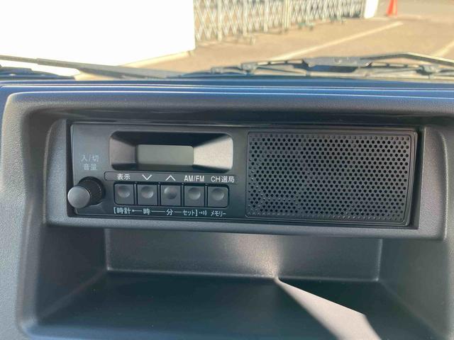 キャリイトラックＫＣエアコン・パワステ走行距離無制限１２ヶ月保証付き　整備点検記録簿　禁煙　助手席エアバック　ＡＣ　運転席エアバック　パートタイム４ＷＤ　パワステ　横滑防止　ＡＢＳ　オートライト　盗難防止システム　踏み間違い防止（大分県）の中古車