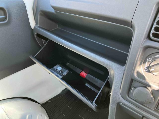 キャリイトラックＫＣエアコン・パワステ走行距離無制限１２ヶ月保証付き　整備点検記録簿　禁煙　助手席エアバック　ＡＣ　運転席エアバック　パートタイム４ＷＤ　パワステ　横滑防止　ＡＢＳ　オートライト　盗難防止システム　踏み間違い防止（大分県）の中古車