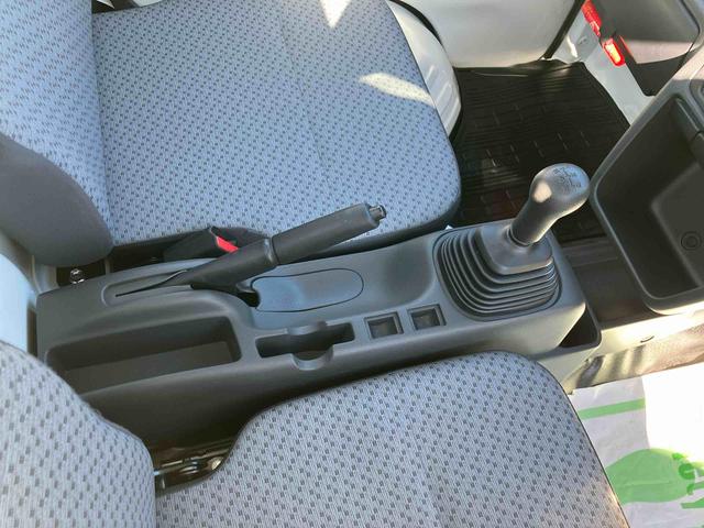 キャリイトラックＫＣエアコン・パワステ走行距離無制限１２ヶ月保証付き　整備点検記録簿　禁煙　助手席エアバック　ＡＣ　運転席エアバック　パートタイム４ＷＤ　パワステ　横滑防止　ＡＢＳ　オートライト　盗難防止システム　踏み間違い防止（大分県）の中古車