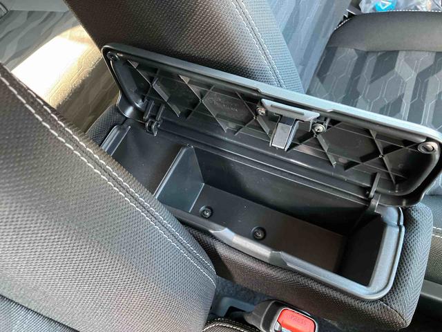 タフトＧ　ダーククロムベンチャー　ワンオーナー走行距離無制限１２ヶ月保証付き　１オ−ナ−　ＢＬＵＥＴＯＯＴＨ　アダプティブクルコン　ＵＳＢ　リアカメラ　オートマチックハイビーム　ＬＥＤライト　レーンキープアシスト　キーフリー　記録簿　アルミ（大分県）の中古車