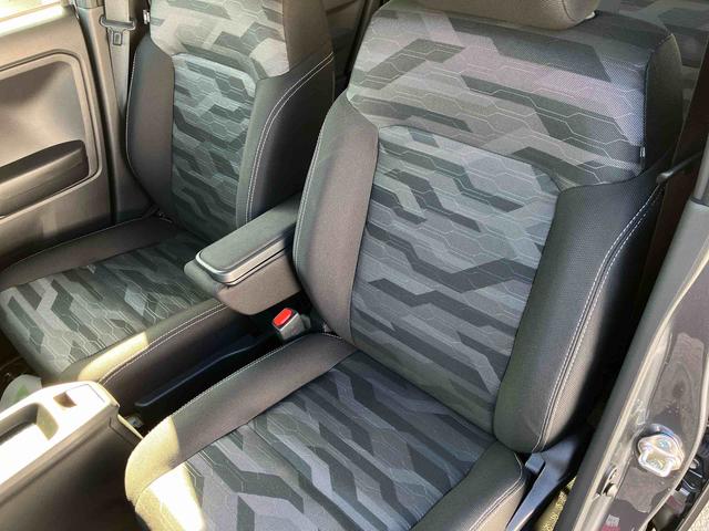 タフトＧ　ダーククロムベンチャー　ワンオーナー走行距離無制限１２ヶ月保証付き　１オ−ナ−　ＢＬＵＥＴＯＯＴＨ　アダプティブクルコン　ＵＳＢ　リアカメラ　オートマチックハイビーム　ＬＥＤライト　レーンキープアシスト　キーフリー　記録簿　アルミ（大分県）の中古車