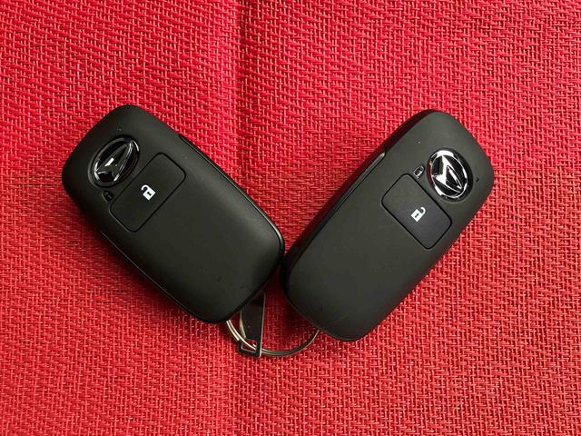 タフトG ダーククロムベンチャー ワンオーナー走行距離無制限12ヶ月保証付き 1オ−ナ− アダプティブクルコン リアカメラ オートマチックハイビーム LEDライト レーンキープアシスト アイドリングS キーフリー 記録簿 アルミ 禁煙車(大分県)の中古車