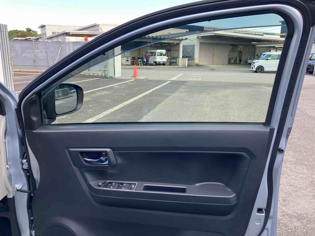 ミライースＧ　ＳＡIII走行距離無制限１２ヶ月保証付き　車線逸脱警告　ＵＳＢ接続　ブルートゥース　禁煙　リモコンキー　セキュリティ　運転席エアバッグ　オートマチックハイビーム　ＥＴＣ　ナビ　助手席エアバッグ　ＥＳＣ　ＡＢＳ（大分県）の中古車