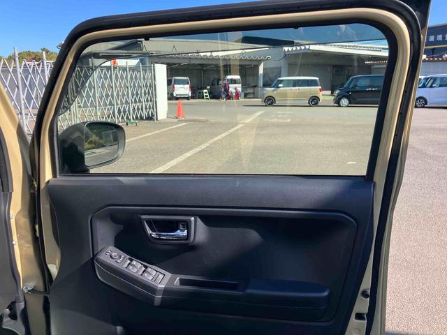 タフトＧ　ダーククロムベンチャー　ワンオーナー走行距離無制限１２ヶ月保証付き　１オ−ナ−　アダプティブクルコン　リアカメラ　オートマチックハイビーム　ＬＥＤライト　レーンキープアシスト　アイドリングＳ　キーフリー　記録簿　アルミ　スマートキー（大分県）の中古車