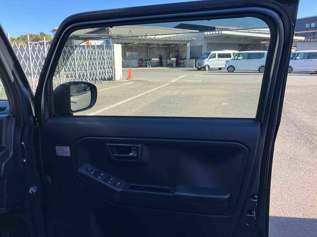 タフトＸ　ワンオーナー走行距離無制限１２ヶ月保証付き　ハイビームアシスト　安全ボディ　キーフリー　記録簿　レーンキープ　ＬＥＤヘッドライト　ガラスルーフ　スマートキ−　オートライト　ワンオーナー　アイドリング　セキュリティ（大分県）の中古車