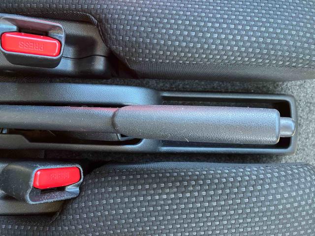 ハイゼットカーゴクルーズＳＡIII走行距離無制限１２ヶ月保証付き　両側手動スライドドア　盗難防止装置　横滑防止装置　禁煙　車線逸脱警告　エアバック　エコアイドル　オートハイビーム　ＡＢＳ　オートライト　記録簿付　助手席エアバッグ（大分県）の中古車