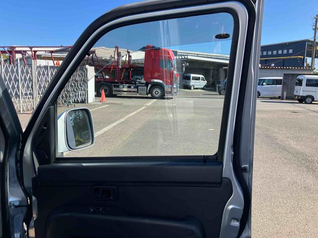 ハイゼットカーゴクルーズＳＡIII走行距離無制限１２ヶ月保証付き　両側手動スライドドア　盗難防止装置　横滑防止装置　禁煙　車線逸脱警告　エアバック　エコアイドル　オートハイビーム　ＡＢＳ　オートライト　記録簿付　助手席エアバッグ（大分県）の中古車