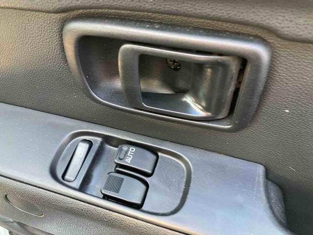 ハイゼットカーゴクルーズＳＡIII走行距離無制限１２ヶ月保証付き　両側手動スライドドア　盗難防止装置　横滑防止装置　禁煙　車線逸脱警告　エアバック　エコアイドル　オートハイビーム　ＡＢＳ　オートライト　記録簿付　助手席エアバッグ（大分県）の中古車