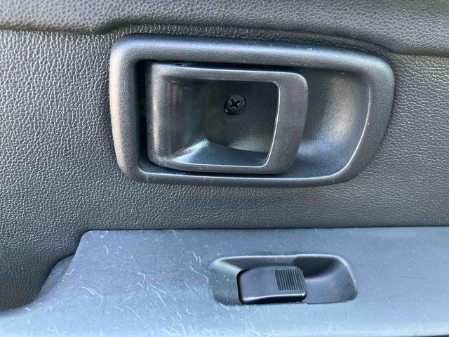 ハイゼットカーゴクルーズＳＡIII走行距離無制限１２ヶ月保証付き　両側手動スライドドア　盗難防止装置　横滑防止装置　禁煙　車線逸脱警告　エアバック　エコアイドル　オートハイビーム　ＡＢＳ　オートライト　記録簿付　助手席エアバッグ（大分県）の中古車