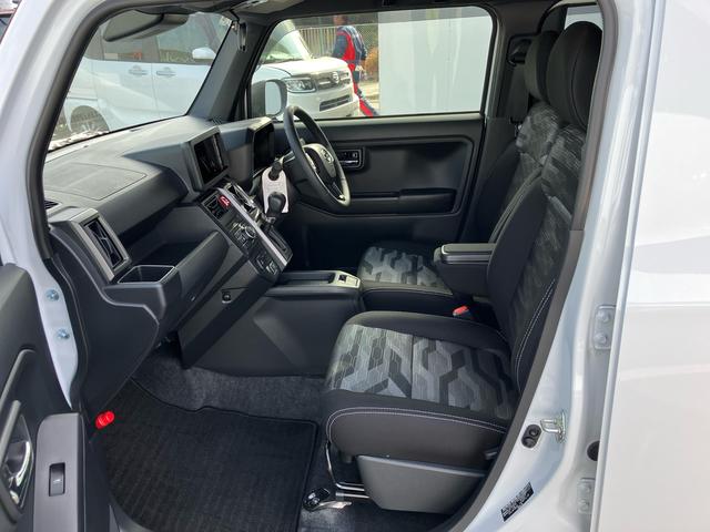 タフトＧ　クロムベンチャー　ワンオーナー走行距離無制限１２ヶ月保証付き（大分県）の中古車