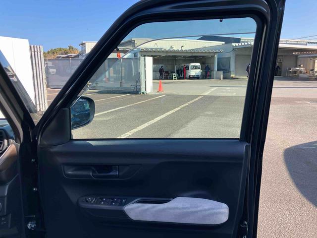 ムーヴＸ　ワンオーナー走行距離無制限１２ヶ月保証付き　ディスプレイオーディオ　バックカメラ　ステアリングスイッチ　オートライト　オートハイビーム　オートエアコン　アイドリングストップ車　両側スライドドア（大分県）の中古車