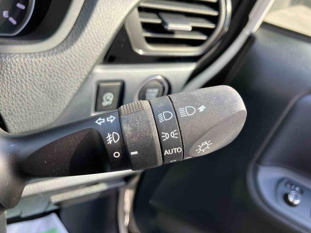 ヴォクシーＺＳ　煌II走行距離無制限１２ヶ月保証付き　スマートキー・プッシュスタート　バックガイドモニター　セキュリティアラーム　両側パワスラドア　ブルートゥース　カーナビ　１オーナー　ＵＳＢ　ハイビームアシスト　ＶＳＣ（大分県）の中古車