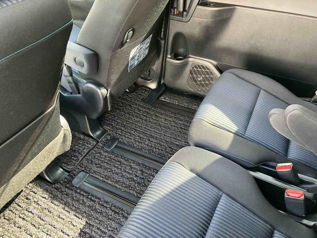 ヴォクシーＺＳ　煌II走行距離無制限１２ヶ月保証付き　スマートキー・プッシュスタート　バックガイドモニター　セキュリティアラーム　両側パワスラドア　ブルートゥース　カーナビ　１オーナー　ＵＳＢ　ハイビームアシスト　ＶＳＣ（大分県）の中古車