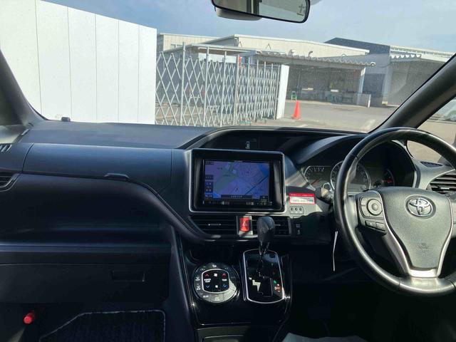 ヴォクシーＺＳ　煌II走行距離無制限１２ヶ月保証付き　スマートキー・プッシュスタート　バックガイドモニター　セキュリティアラーム　両側パワスラドア　ブルートゥース　カーナビ　１オーナー　ＵＳＢ　ハイビームアシスト　ＶＳＣ（大分県）の中古車