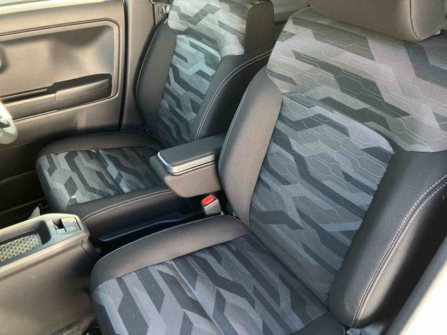 タフトＧ　ダーククロムベンチャー　ワンオーナー走行距離無制限１２ヶ月保証付き　１オ−ナ−　アダプティブクルコン　リアカメラ　オートマチックハイビーム　ＬＥＤライト　レーンキープアシスト　アイドリングＳ　キーフリー　記録簿　アルミ　禁煙車（大分県）の中古車