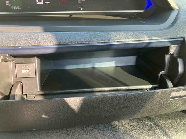 タントカスタムＸ　ワンオーナー走行距離無制限１２ヶ月保証付き　衝突軽減ブレーキ　車線逸脱防止　アイドリングストップ機能　Ｂカメラ　禁煙　盗難警報装置　ＬＥＤ　ワンオーナー　キーレスエントリー　前席シートヒーター　オートＬＥＤ（大分県）の中古車