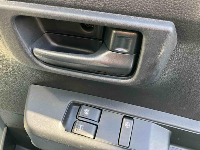 ハイゼットカーゴＤＸ　ワンオーナー走行距離無制限１２ヶ月保証付き　ＬＥＤヘッドランプ　禁煙　セキュリティアラーム　キーレスキー　両側スライドドア　エコアイドル　ハイビームアシスト　オートライト　記録簿　レーンアシスト　ワンオーナー（大分県）の中古車