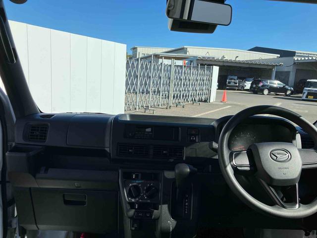 ハイゼットカーゴＤＸ　ワンオーナー走行距離無制限１２ヶ月保証付き　ＬＥＤヘッドランプ　禁煙　セキュリティアラーム　キーレスキー　両側スライドドア　エコアイドル　ハイビームアシスト　オートライト　記録簿　レーンアシスト　ワンオーナー（大分県）の中古車