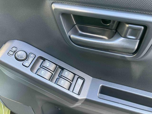 タフトＸ　ワンオーナー走行距離無制限１２ヶ月保証付き　ハイビームアシスト　安全ボディ　キーフリー　記録簿　レーンキープ　ＬＥＤヘッドライト　ガラスルーフ　スマートキ−　オートライト　ワンオーナー　セキュリティ　衝突軽減Ｂ（大分県）の中古車