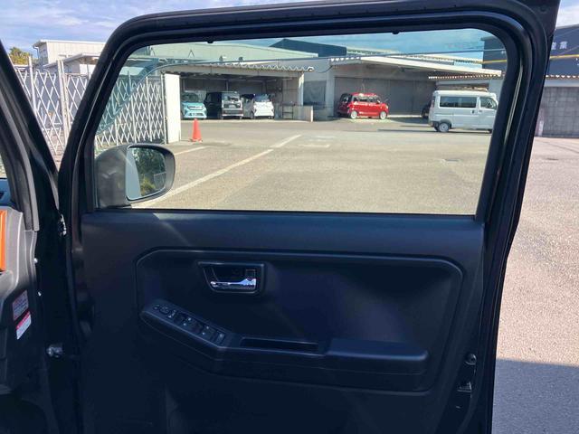 タフトＧ走行距離無制限１２ヶ月保証付き　被害軽減ブレーキ　シートＨ　Ｉストップ　リアカメラ　メモリナビ　スマートキー＆プッシュスタート　禁煙　車線逸脱防止　点検記録簿　ＵＳＢ接続　ナビ　ＥＴＣ　ＡＵＸ　ＤＶＤ（大分県）の中古車