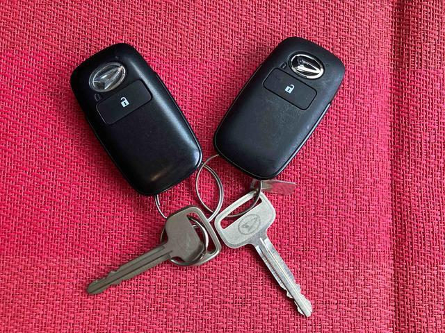 ハイゼットトラックジャンボエクストラ走行距離無制限１２ヶ月保証付き　アイドリングストップ付き　オートＬＥＤ　記録簿あり　ブレーキサポート　盗難防止システム　ダブルエアバッグ　レーンアシスト　４ＷＤ　オートライト　横滑り防止　ＡＢＳ（大分県）の中古車