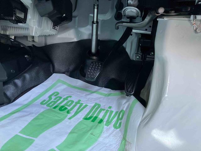 ハイゼットカーゴハイゼットスローパー走行距離無制限12ヶ月保証付き 禁煙 セキュリティアラーム キーレスキー 両側スライドドア エコアイドル ハイビームアシスト ESC オートライト 記録簿 レーンアシスト 両席エアバッグ ワンオーナー(大分県)の中古車