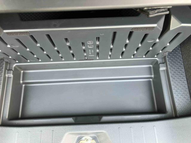 トールカスタムＧ　ターボ　ＳＡIII走行距離無制限１２ヶ月保証付き　横滑防止装置　車線逸脱警報装置　両側自動ドア　バックカメラ付き　衝突軽減ブレーキ　ＬＥＤライト　ＵＳＢ　アルミ　エコアイドル　カーナビ　スマキー　キーフリー　ターボ車（大分県）の中古車