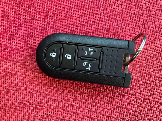 タントカスタムＲＳ　トップエディションＳＡIII走行距離無制限１２ヶ月保証付き　アイドルストップ　両側パワードア　メモリーナビゲーション　Ｂｌｕｅｔｏｏｔｈ対応　禁煙　車線逸脱警告　助手席エアバッグ　記録簿有　ＥＳＣ　ＡＨＢ　盗難防止システム　ナビ（大分県）の中古車