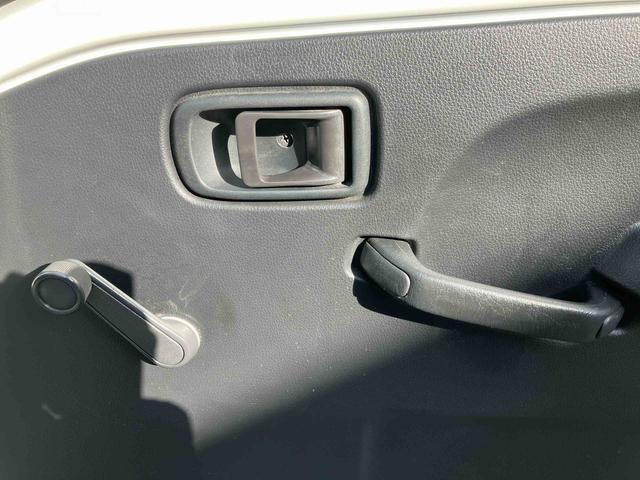 ハイゼットトラックスタンダード走行距離無制限１２ヶ月保証付き　整備記録簿有　ＷエアＢ　パートタイム４ＷＤ　横滑り防止装置　オートエアコン　エアバック　パワステ　禁煙車　ＡＢＳ（大分県）の中古車