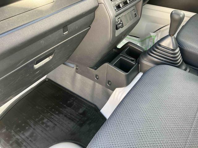 ハイゼットトラックスタンダード走行距離無制限１２ヶ月保証付き　整備記録簿有　ＷエアＢ　パートタイム４ＷＤ　横滑り防止装置　オートエアコン　エアバック　パワステ　禁煙車　ＡＢＳ（大分県）の中古車