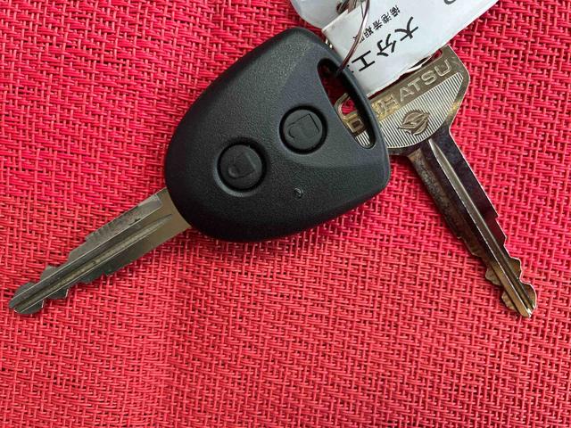 ミライースX SAIII ワンオーナー走行距離無制限12ヶ月保証付き オートLED 運転席エアバック 車線逸脱防止 キ−レス イモビライザー ワンオーナー車 アイドリングS 禁煙 VSC 記録簿あり バックカメラ付き ABS オートライト(大分県)の中古車