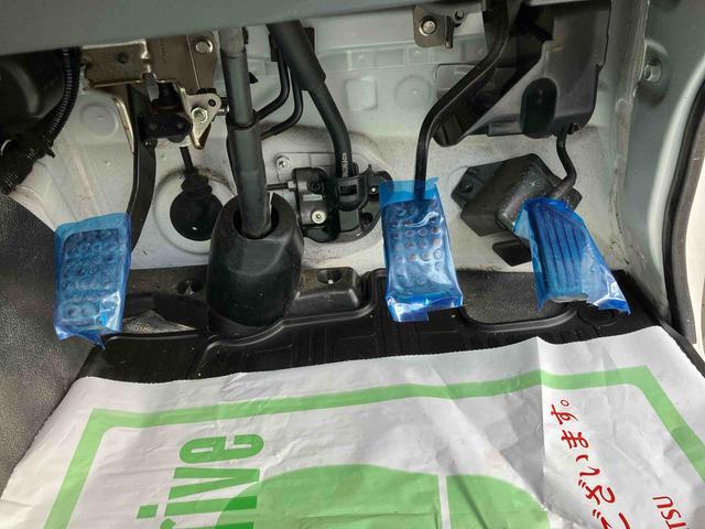 ハイゼットトラックスタンダードＳＡIIIｔ走行距離無制限１２ヶ月保証付き　ＡＭ／ＦＭラジオ搭載　エアコン付き（大分県）の中古車