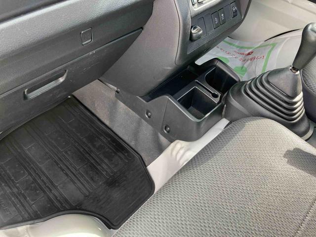 ハイゼットトラックスタンダードＳＡIIIｔ走行距離無制限１２ヶ月保証付き　ＡＭ／ＦＭラジオ搭載　エアコン付き（大分県）の中古車