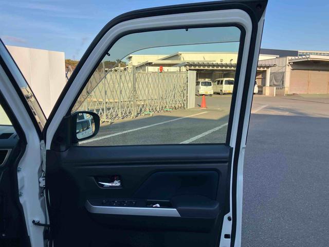 トールカスタムＧ　ターボ　ワンオーナー走行距離無制限１２ヶ月保証付き　両側パワスラドア　アダプティブクルーズ　衝突回避支援ブレーキ機能　ＬＫＡ　ＬＥＤライト　Ｉ−ＳＴＯＰ　バックカメラ　ＵＳＢ　ブルートゥース　ＴＶ　キーフリーシステム（大分県）の中古車