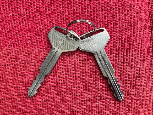 ハイゼットトラックスタンダード走行距離無制限１２ヶ月保証付き　ラジオチューナー搭載　禁煙　パワステ　エアコン　運転席エアバッグ　ＡＢＳ　点検記録簿（大分県）の中古車