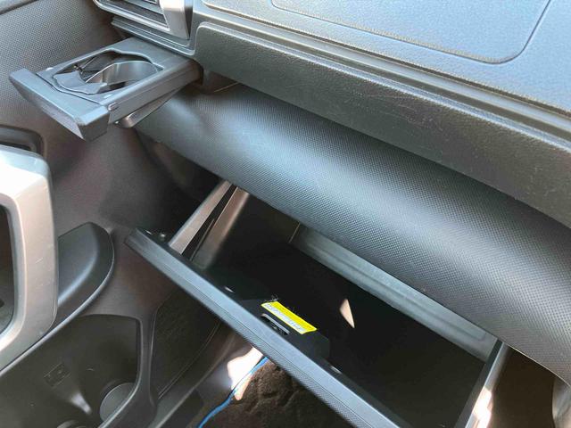 ロッキープレミアムＧ　ＨＥＶ走行距離無制限１２ヶ月保証付き　バックカメラ付き　追従式クルーズコントロール　ＵＳＢ接続　衝突被害軽減　盗難防止　Ｂｌｕｅｔｏｏｔｈ対応　衝突安全ボディ　アルミホイル　ＬＥＤライト　オートＬＥＤ　禁煙（大分県）の中古車