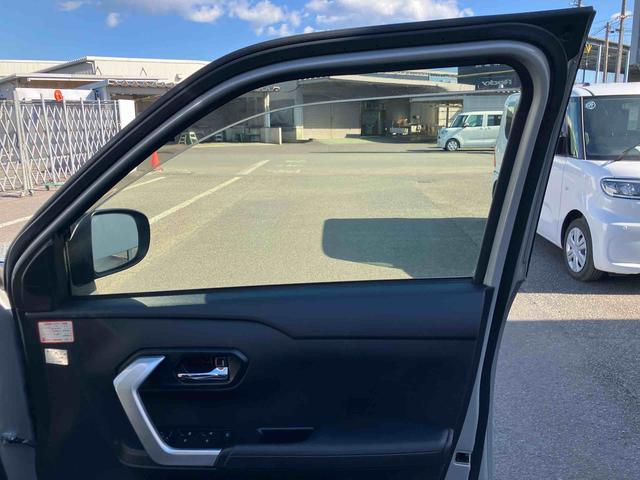 ロッキープレミアムＧ　ＨＥＶ走行距離無制限１２ヶ月保証付き　バックカメラ付き　追従式クルーズコントロール　ＵＳＢ接続　衝突被害軽減　盗難防止　Ｂｌｕｅｔｏｏｔｈ対応　衝突安全ボディ　アルミホイル　ＬＥＤライト　オートＬＥＤ　禁煙（大分県）の中古車