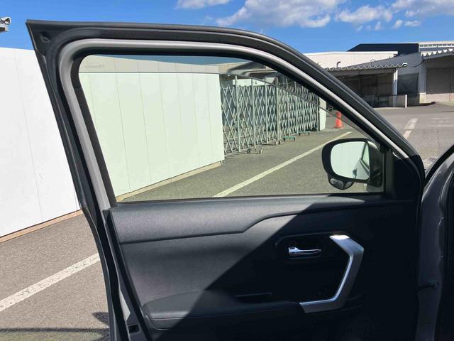 ロッキープレミアムＧ　ＨＥＶ走行距離無制限１２ヶ月保証付き　バックカメラ付き　追従式クルーズコントロール　ＵＳＢ接続　衝突被害軽減　盗難防止　Ｂｌｕｅｔｏｏｔｈ対応　衝突安全ボディ　アルミホイル　ＬＥＤライト　オートＬＥＤ　禁煙（大分県）の中古車