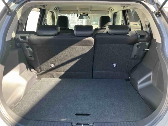 ロッキープレミアムＧ　ＨＥＶ走行距離無制限１２ヶ月保証付き　バックカメラ付き　追従式クルーズコントロール　ＵＳＢ接続　衝突被害軽減　盗難防止　Ｂｌｕｅｔｏｏｔｈ対応　衝突安全ボディ　アルミホイル　ＬＥＤライト　オートＬＥＤ　禁煙（大分県）の中古車